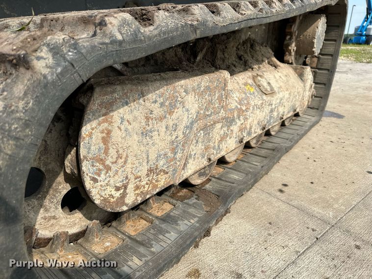 image for item DS2075 2015 Takeuchi TL12  tracked skid steer loader