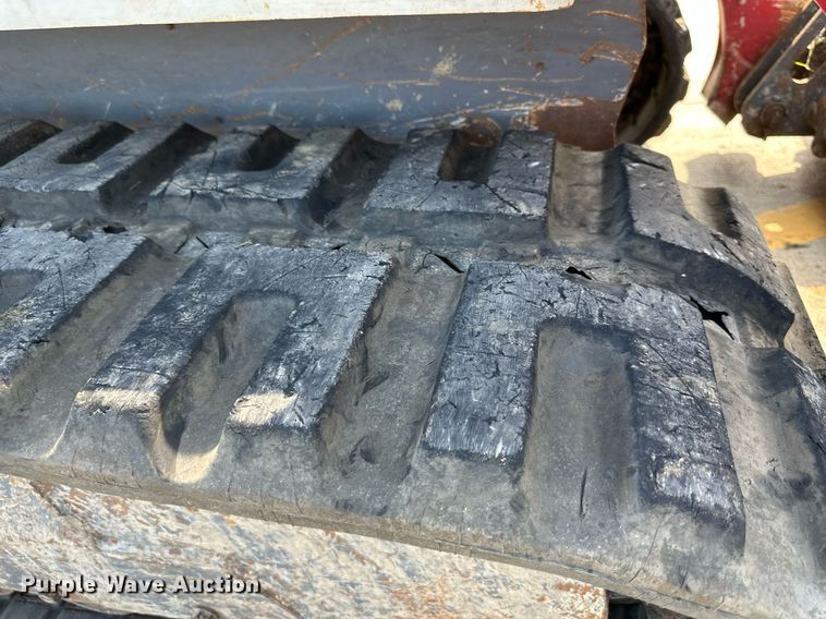 image for item DS2075 2015 Takeuchi TL12  tracked skid steer loader