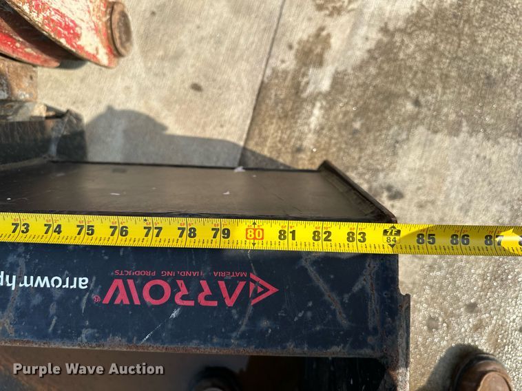 image for item DS2075 2015 Takeuchi TL12  tracked skid steer loader