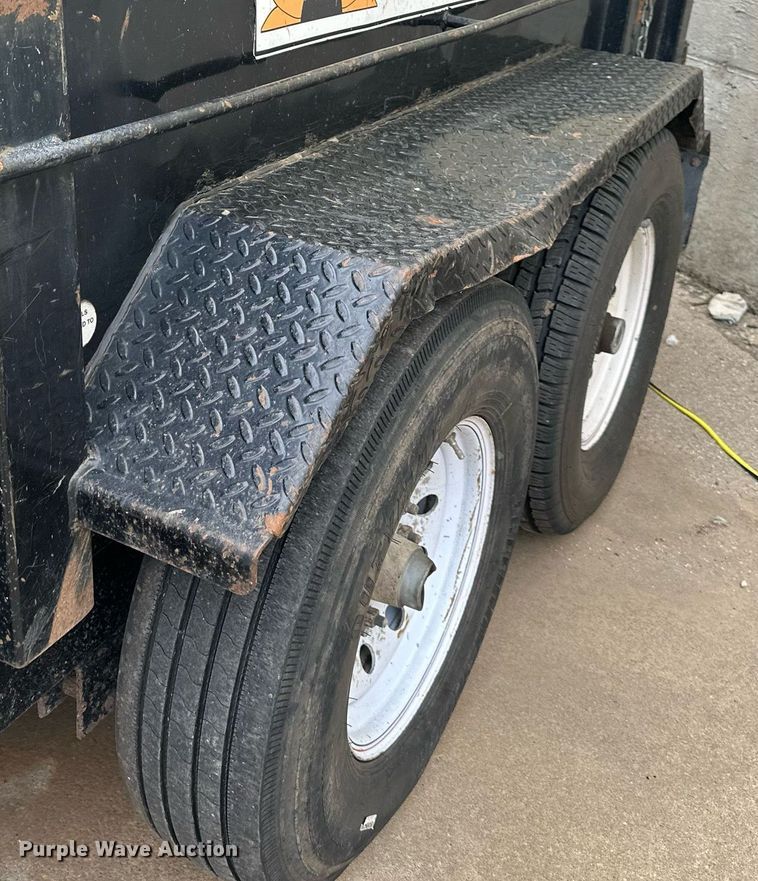 image for item DS2098 2015 Towmaster T-12HD  dump trailer