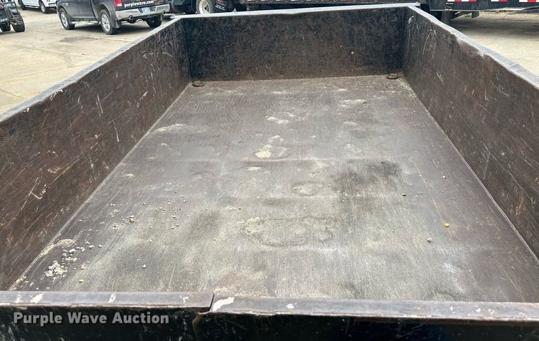 image for item DS2098 2015 Towmaster T-12HD  dump trailer