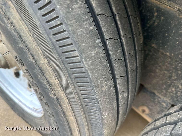 image for item DS2098 2015 Towmaster T-12HD  dump trailer