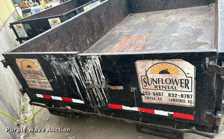 image for item DS2099 2016 Towmaster T-12HD  dump trailer