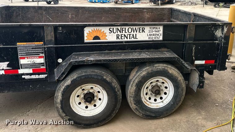 image for item DS2099 2016 Towmaster T-12HD  dump trailer