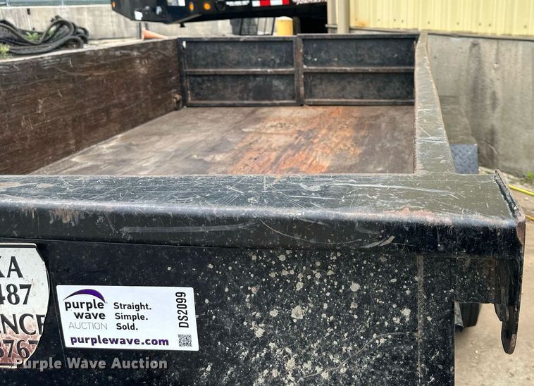 image for item DS2099 2016 Towmaster T-12HD  dump trailer