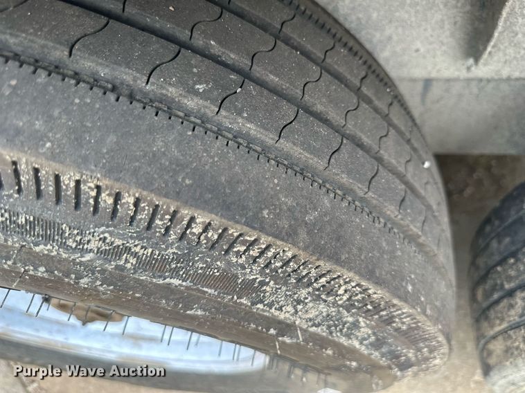 image for item DS2099 2016 Towmaster T-12HD  dump trailer