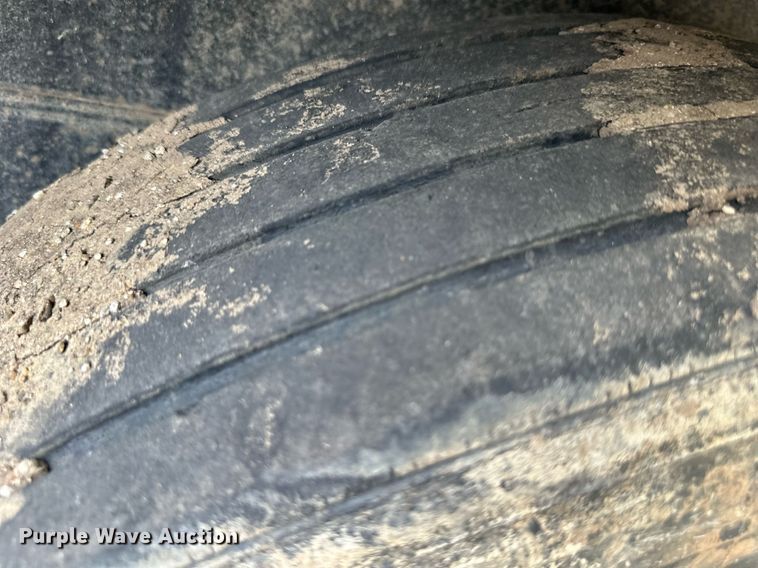 image for item DS2099 2016 Towmaster T-12HD  dump trailer