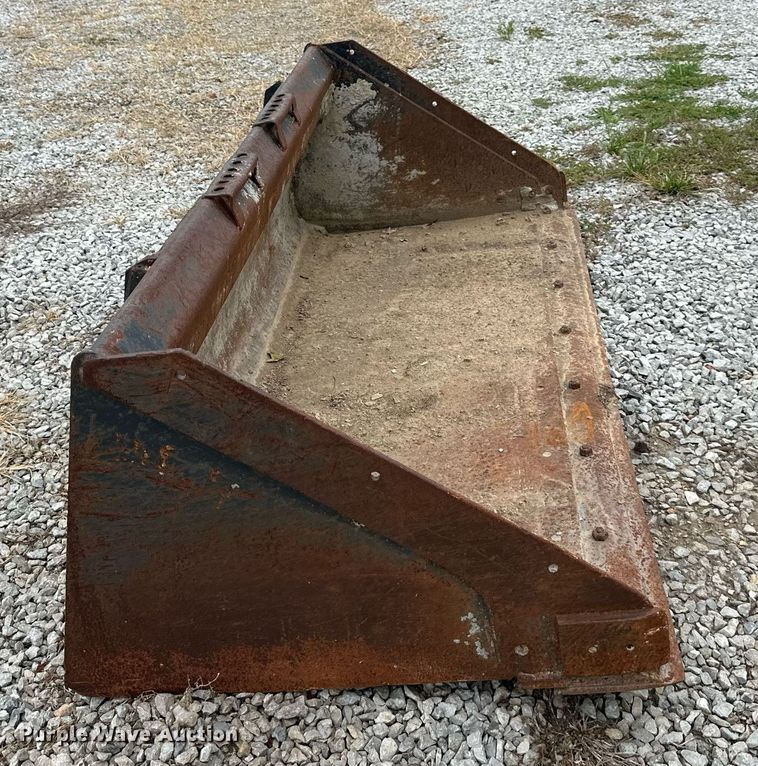 image for item DS2118 Bobcat  73" W skid steer bucket