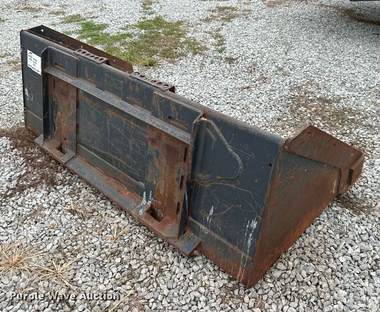 image for item DS2118 Bobcat  73" W skid steer bucket