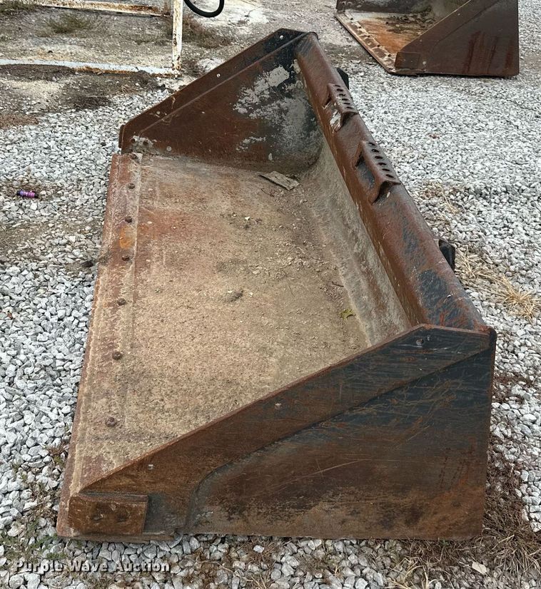image for item DS2118 Bobcat  73" W skid steer bucket