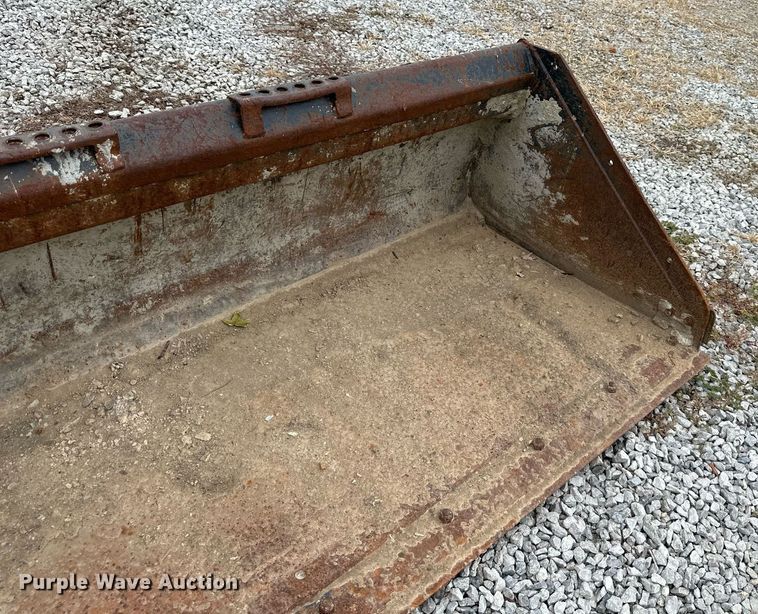 image for item DS2118 Bobcat  73" W skid steer bucket
