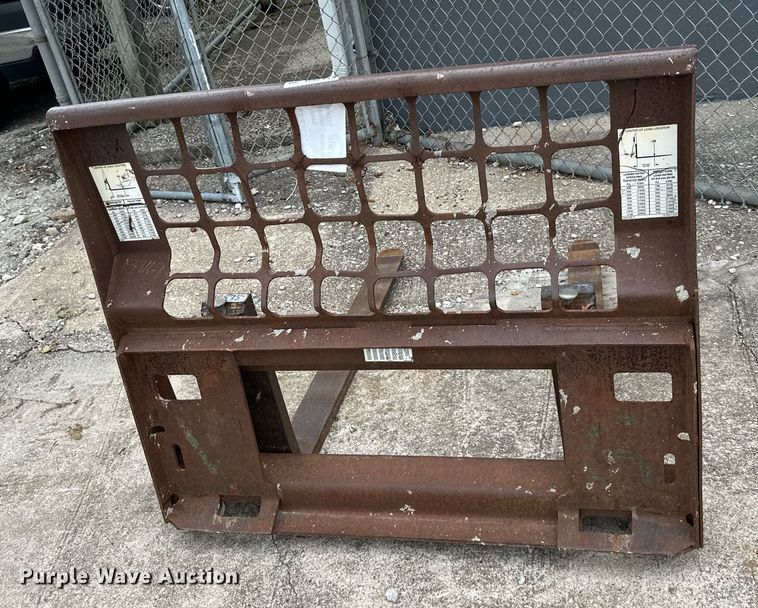 image for item DS2119 42" L pallet forks