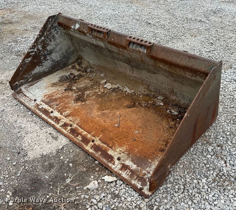 image for item DS2120 Bobcat  68" W skid steer bucket