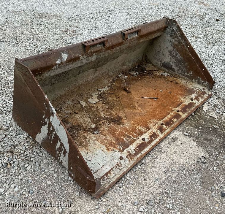image for item DS2120 Bobcat  68" W skid steer bucket