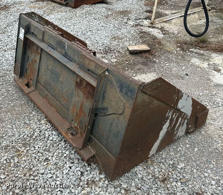 image for item DS2120 Bobcat  68" W skid steer bucket