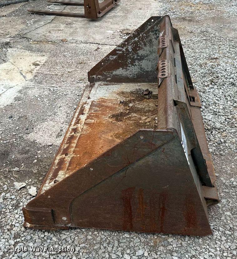 image for item DS2120 Bobcat  68" W skid steer bucket