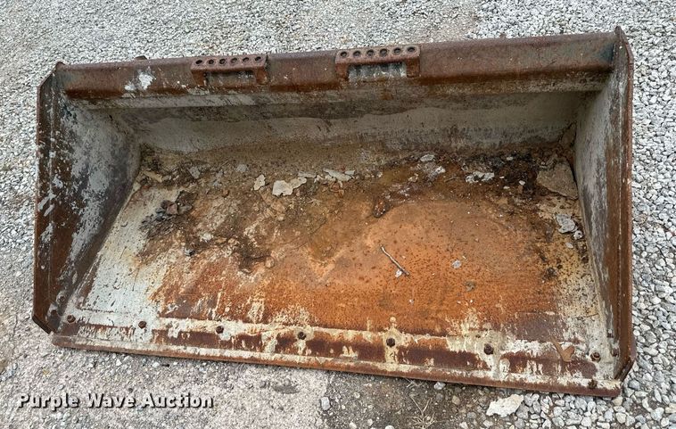 image for item DS2120 Bobcat  68" W skid steer bucket