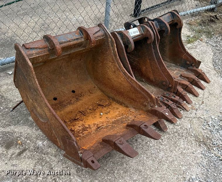 image for item DS2122 (3) Bobcat excavator buckets