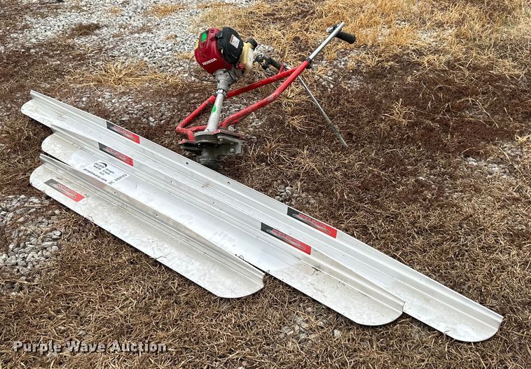 image for item DS2123 Vibratory screed