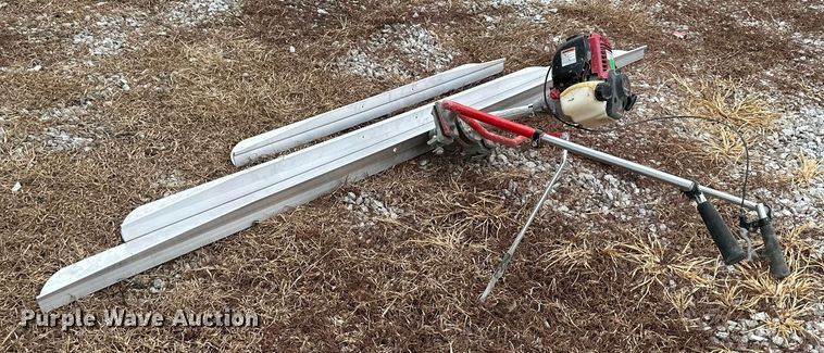 image for item DS2123 Vibratory screed