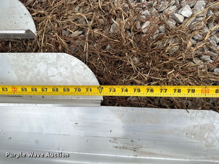 image for item DS2123 Vibratory screed