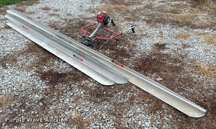 image for item DS2124 Vibratory screed