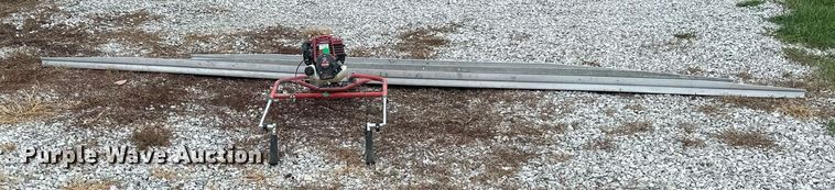 image for item DS2124 Vibratory screed