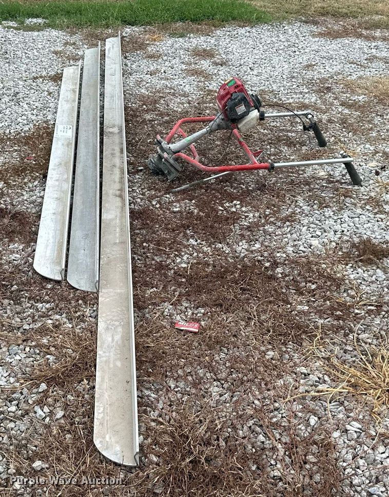 image for item DS2124 Vibratory screed