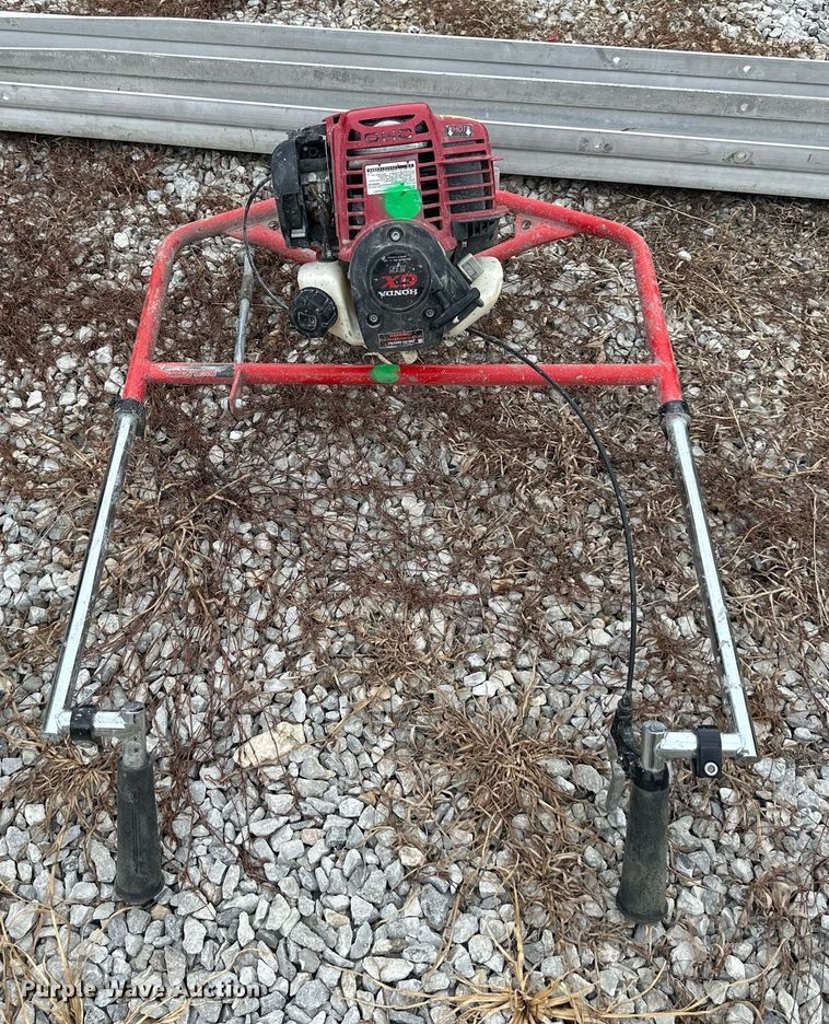 image for item DS2124 Vibratory screed