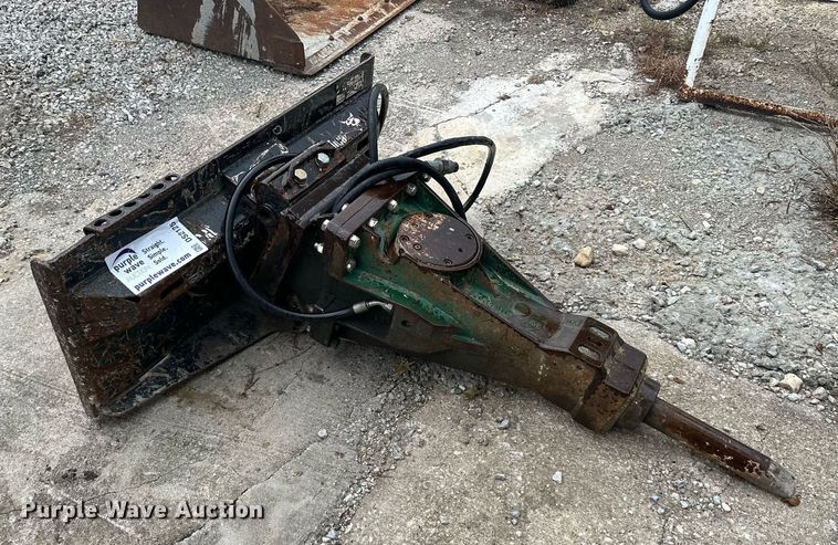 image for item DS2125 Bobcat  skid steer breaker