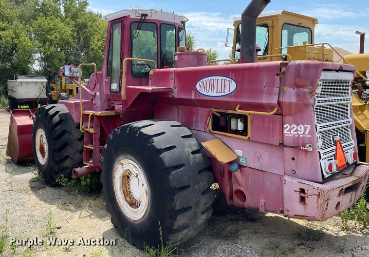 image for item DS8774 Dresser 555  wheel loader