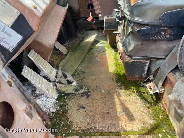 image for item DS8774 Dresser 555  wheel loader