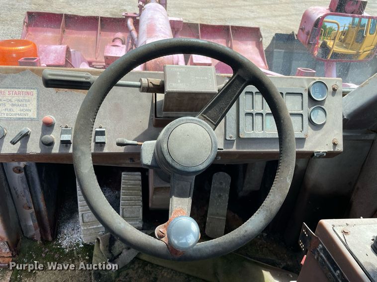 image for item DS8774 Dresser 555  wheel loader