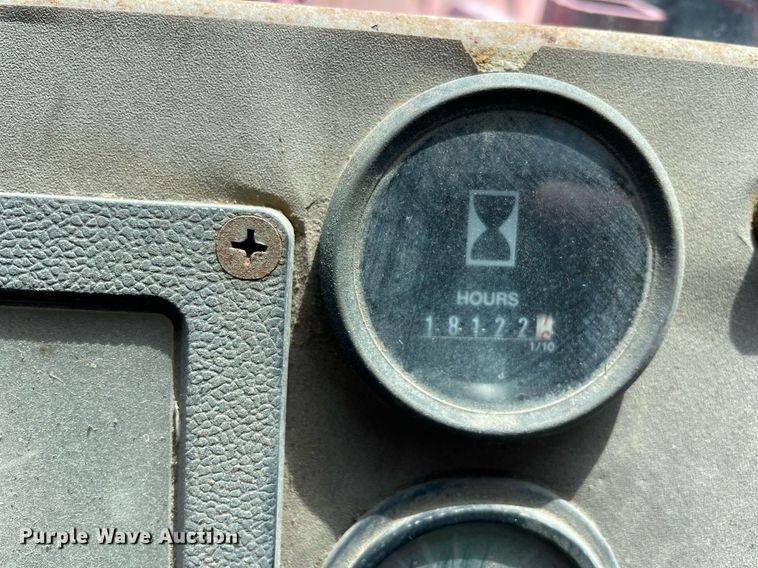 image for item DS8774 Dresser 555  wheel loader