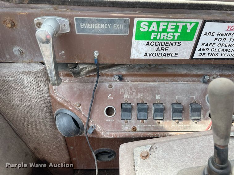 image for item DS8774 Dresser 555  wheel loader