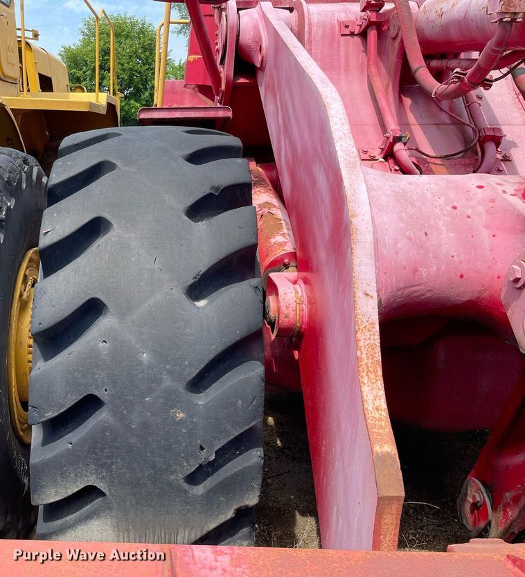 image for item DS8774 Dresser 555  wheel loader