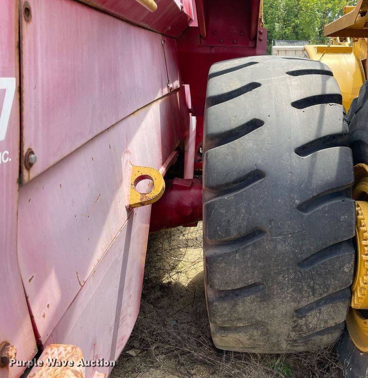image for item DS8774 Dresser 555  wheel loader