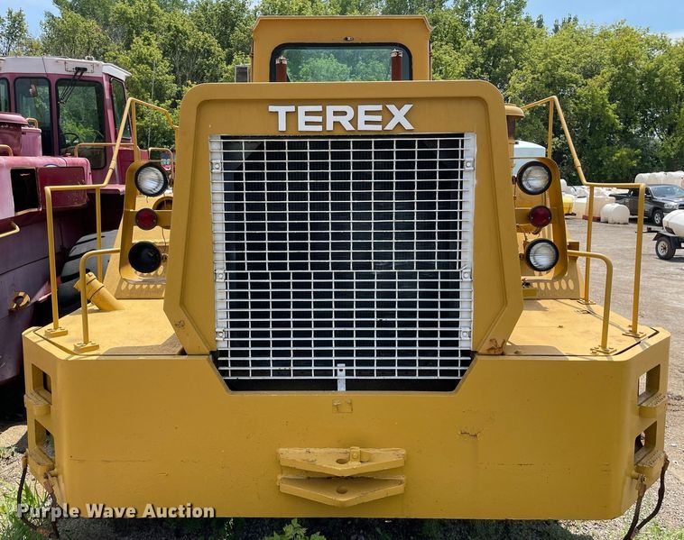 image for item DS8775 Terex 72-71B  wheel loader