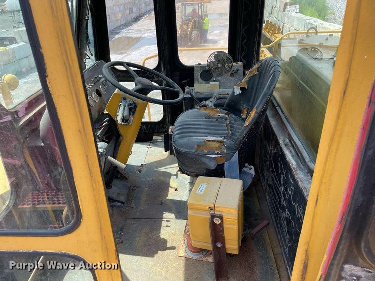 image for item DS8775 Terex 72-71B  wheel loader