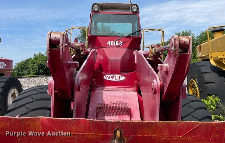 image for item DS8776 Clark 125B  wheel loader