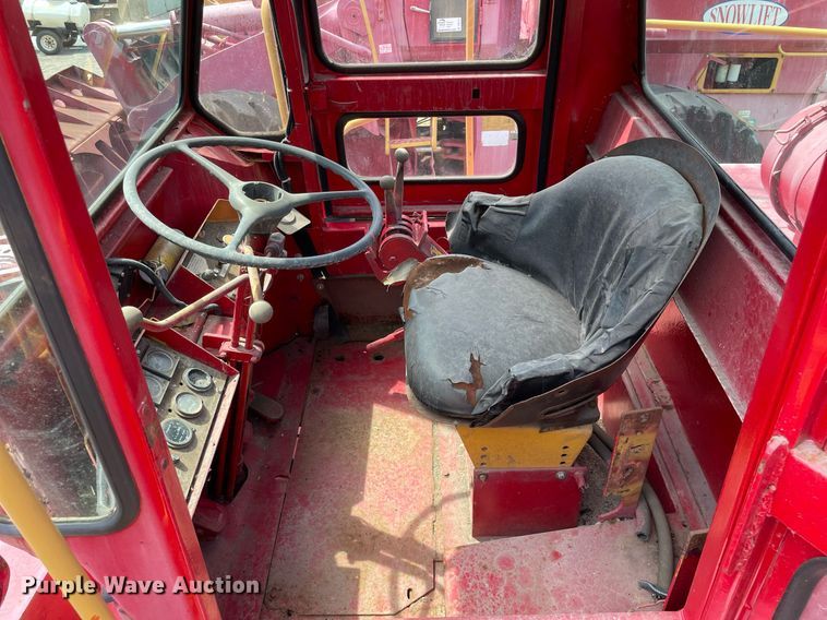 image for item DS8776 Clark 125B  wheel loader