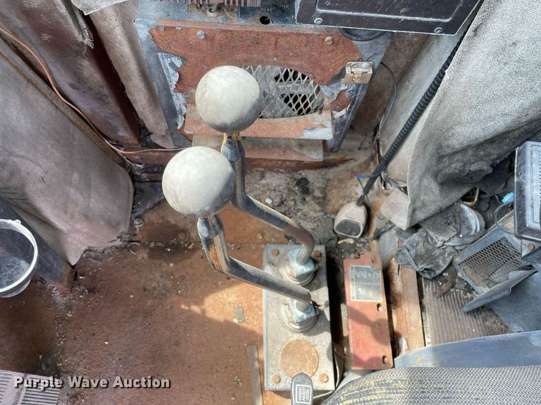 image for item DS8777 Dresser 550  wheel loader