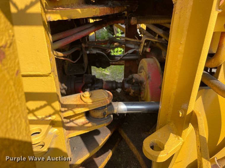 image for item DS8784 International Harvester  wheel loader