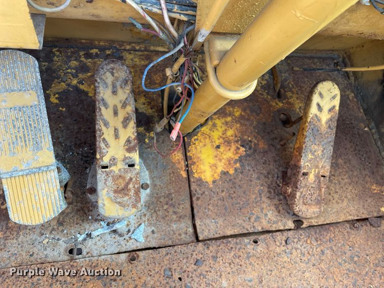 image for item DS8784 International Harvester  wheel loader