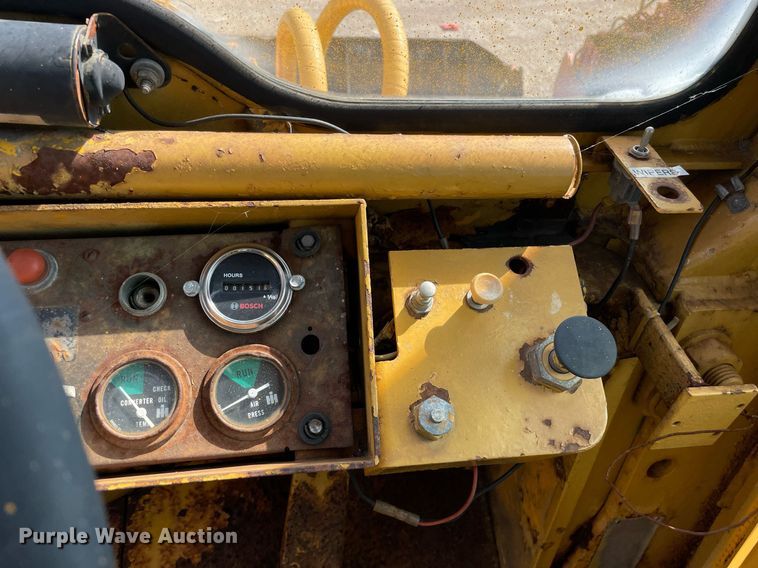image for item DS8784 International Harvester  wheel loader