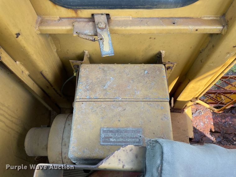 image for item DS8784 International Harvester  wheel loader