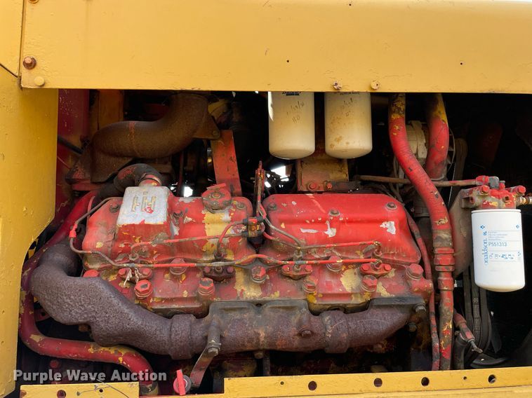 image for item DS8784 International Harvester  wheel loader