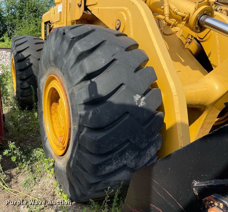 image for item DS8784 International Harvester  wheel loader