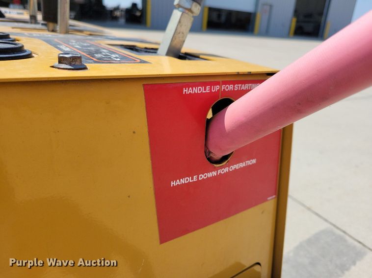 image for item IQ9762 1998 Vermeer V1850  trencher