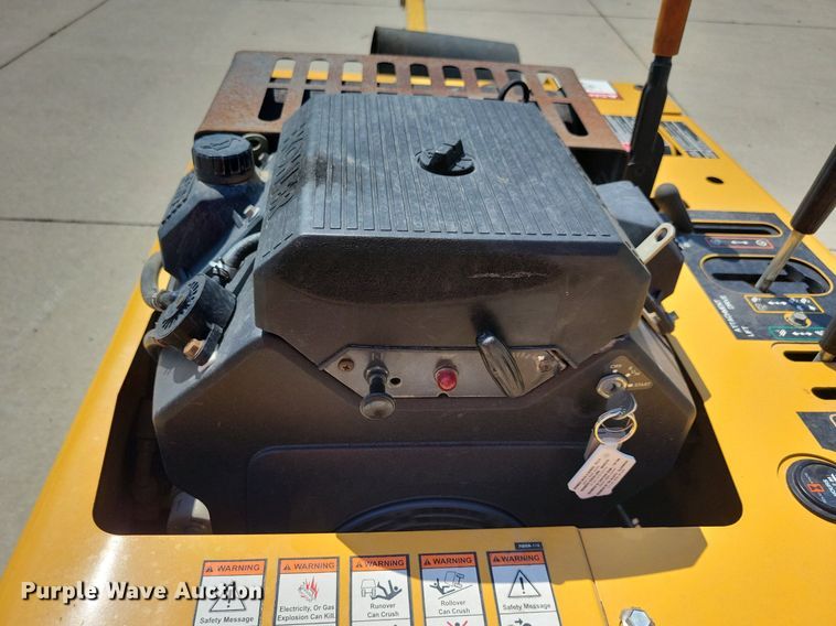 image for item IQ9762 1998 Vermeer V1850  trencher